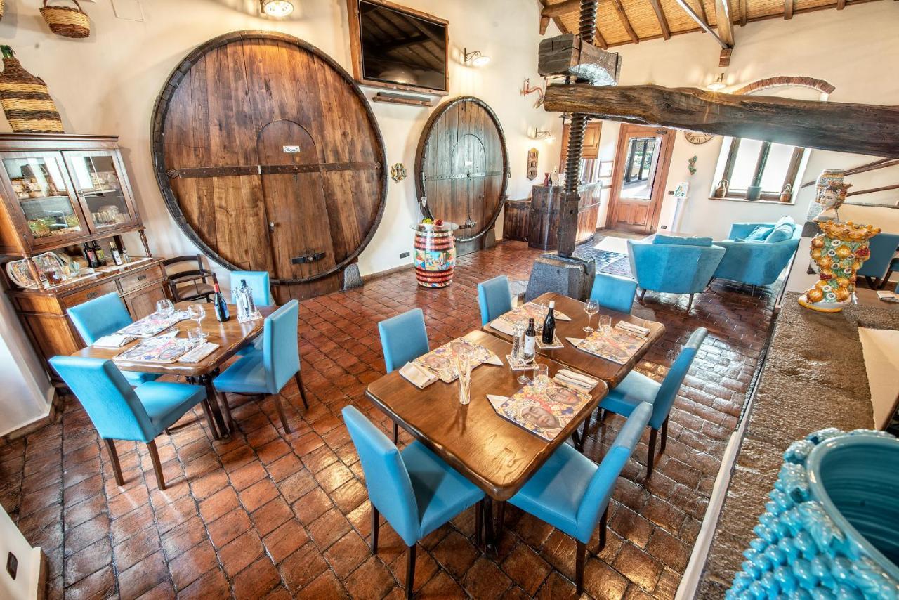 Etna Quota Mille Boutique Hotel, Typical Sicilian Food & Wine Рандаццо Экстерьер фото