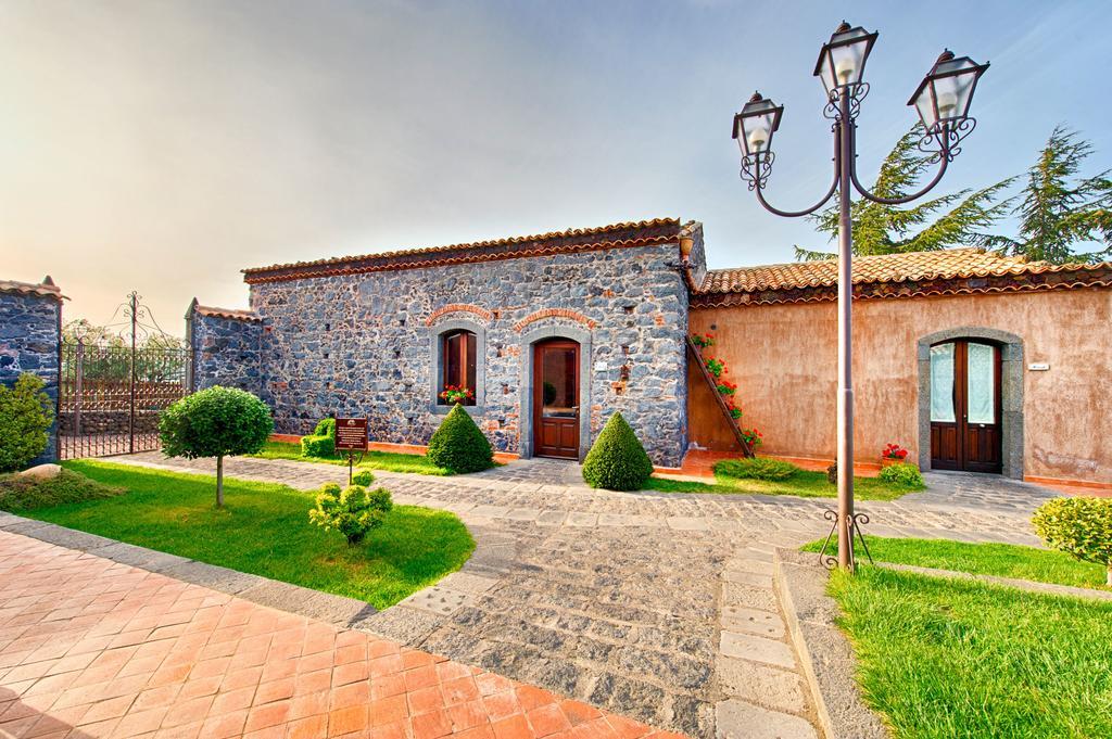 Etna Quota Mille Boutique Hotel, Typical Sicilian Food & Wine Рандаццо Экстерьер фото